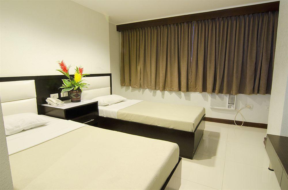 Asia Stars Hotel Таклобан Экстерьер фото