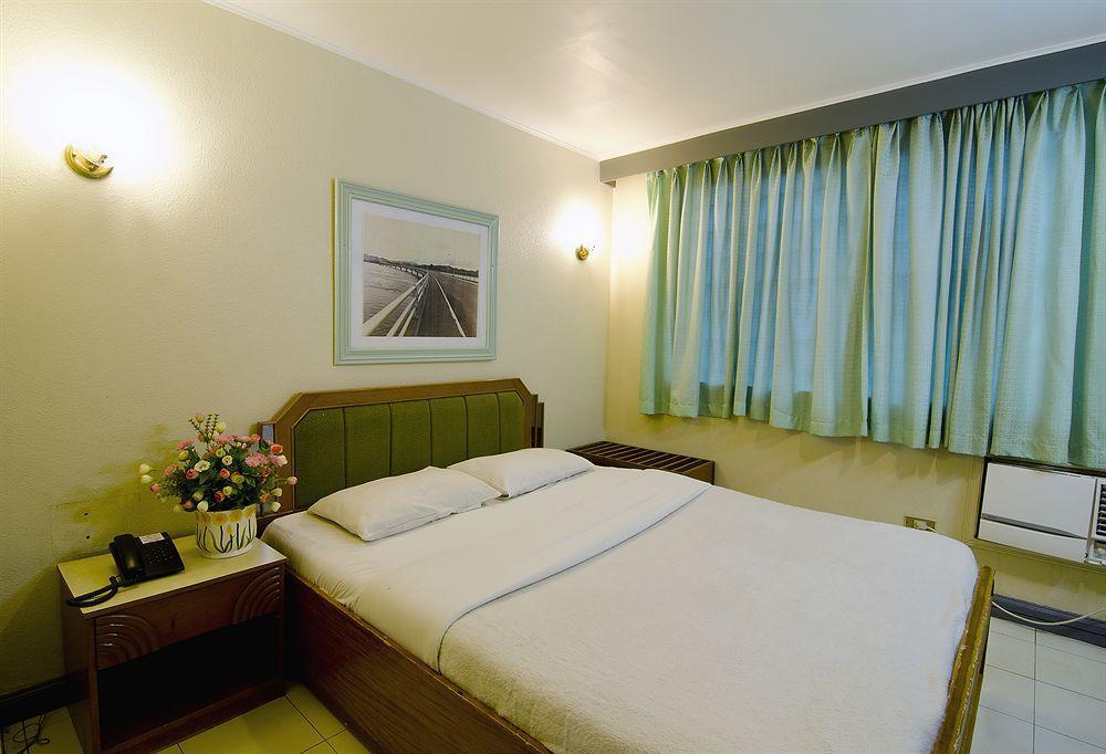Asia Stars Hotel Таклобан Экстерьер фото